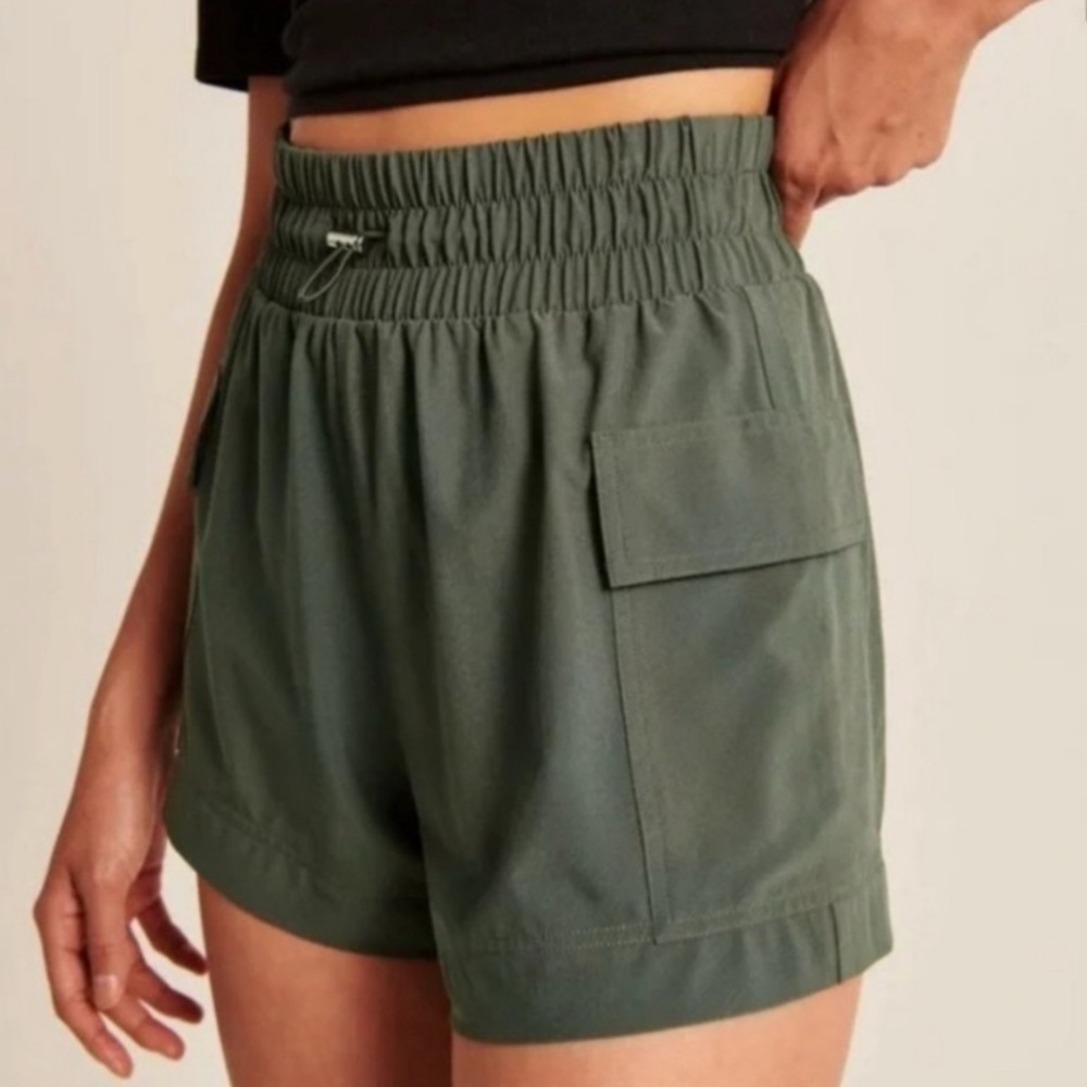Abercrombie & Fitch Shorts Front Tie Green Size XS